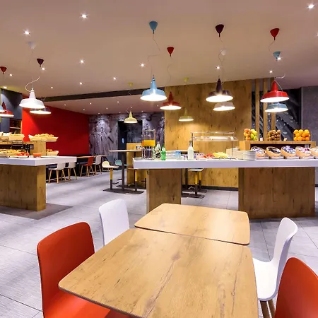 Ibis Centro * Bilbao
