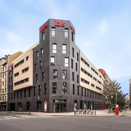 Ξενοδοχείο Ibis Centro *