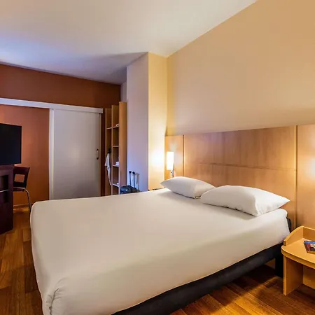Ibis Centro Hotell