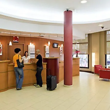 Ibis Centro Hotell