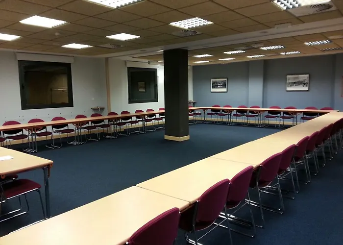 호텔 이비스 센트로 *