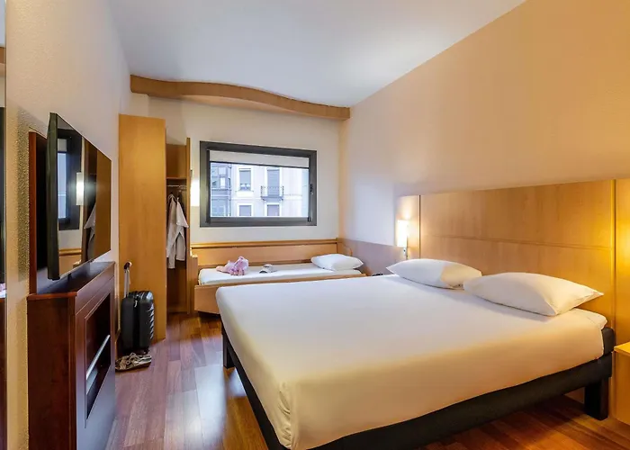 호텔 이비스 센트로 *