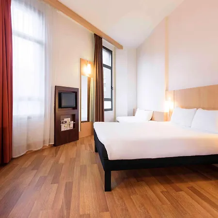 Ibis Centro * Bilbao