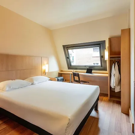 Ibis Centro Hotell