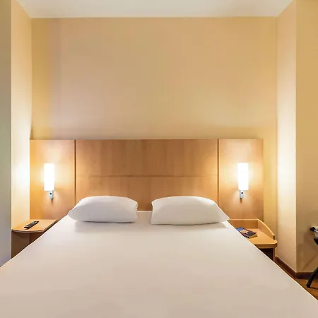 Hotel Ibis Centro *