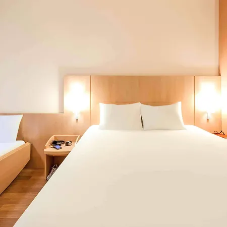 Hotel Ibis Centro *