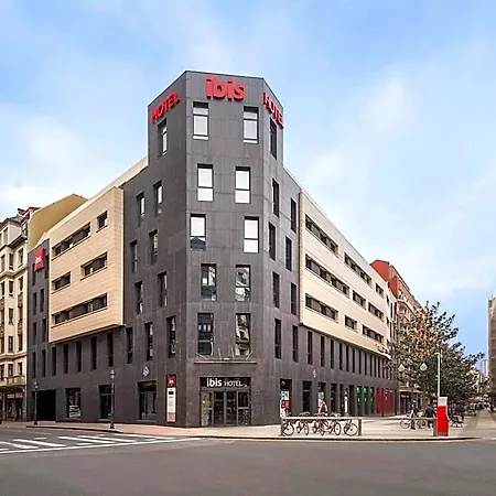 Ξενοδοχείο Ibis Centro *