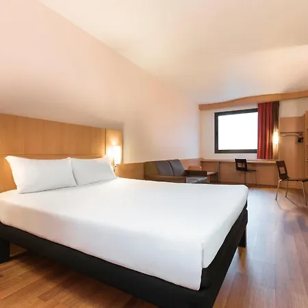 Ibis Centro Hotell