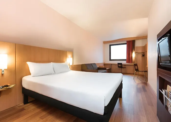 Ibis Centro فندق